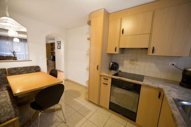 Haus Perelia C Apartman Zermatt Kültér fotó